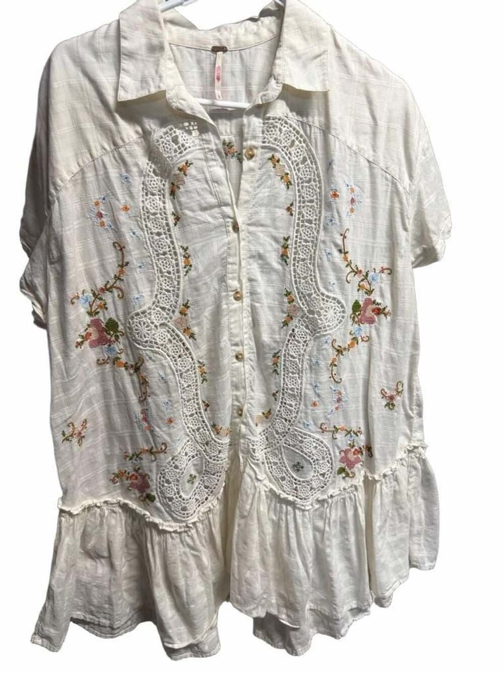 189 Free People White Plaid Embroidered Floral Button-Down Ruffle Hem Tunic Shir - Picture 3 of 6
